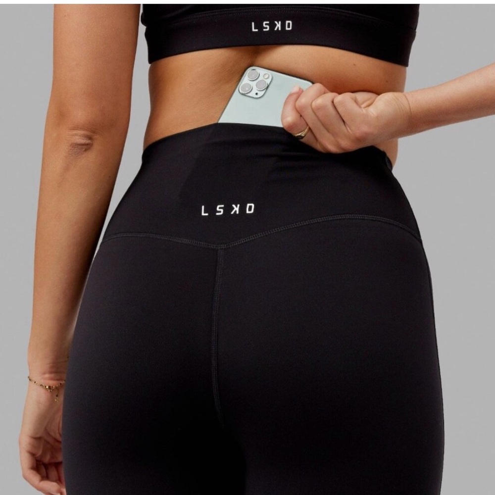 LSKD Elixr 7/8” Sleek Black High-Rise Leggings